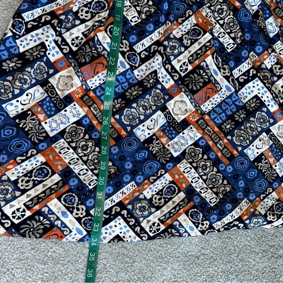 Chic Geometric Patterned Sleeveless Dress size medium - Picture 4 of 5